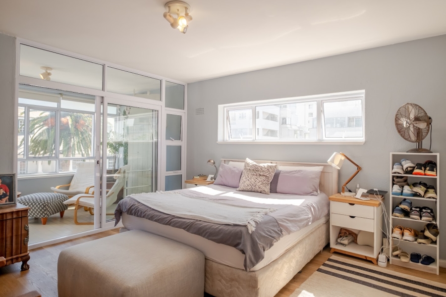 2 Bedroom Property for Sale in Sea Point Western Cape